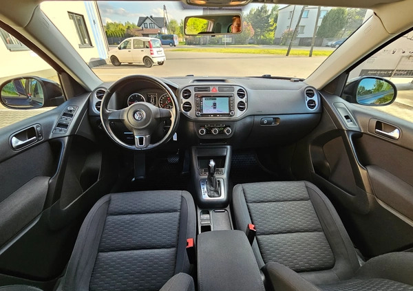 Volkswagen Tiguan cena 39990 przebieg: 198000, rok produkcji 2010 z Ozorków małe 301